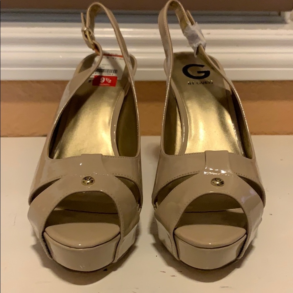 Woman Guess shoes